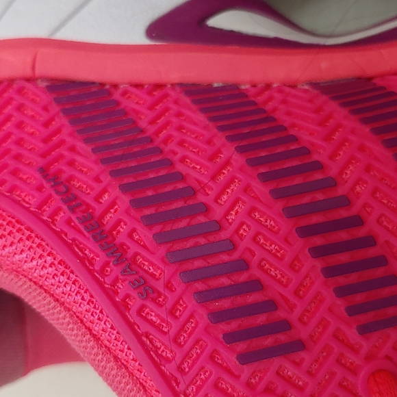 K Swiss Men's Size 6.5 Durawrap Seamfree Non-Marking Athletic Shoe - Picture 3 of 9